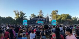 Más de 20 mil personas bailaron al ritmo del Carnaval en el Parque Adán Quiroga