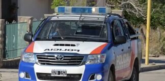 Ebrio, bloqueaba el ingreso al hospital y agredió a policías