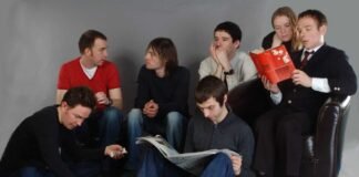 BELLE AND SEBASTIAN HABLO DE TODO Y SOBRE SU NUEVO ALBUM “A BIT OF PREVIOUS”