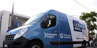 Gustavo Saadi inauguro el primer Centro de Emisión de Licencias Móvil del país