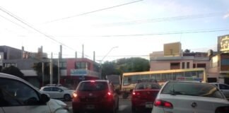 Ordenan el secuestro de los colectivos que bloquearon el centro capitalino