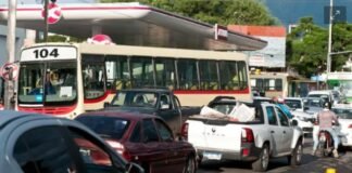 Por el caos del tránsito evalúan quitar concesión a empresas de transporte