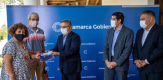 Raúl Jalil entregó asistencia económica para la capilla Virgen del Valle de Andalgalá