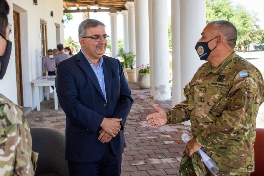 Raúl Jalil recibió al Jefe de la Delegación Catamarca del Ejército Argentino