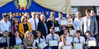 El intendente presente en el acto de reconocimiento a los alumnos del proyecto «El Charquicito» Escuela de Icaño, reconocio trabajo de alumnos de escuela secundaria