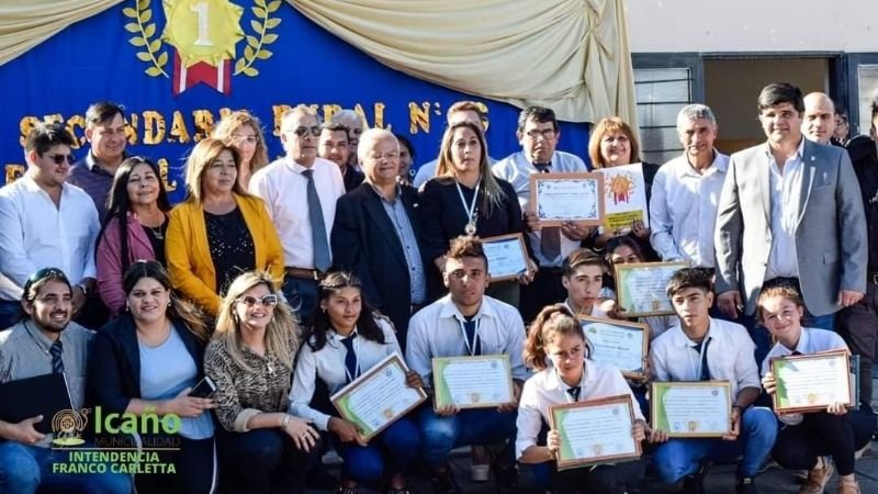 Escuela de Icaño, reconocio trabajo de alumnos de escuela secundaria Escuela de Icaño, reconocio trabajo de alumnos de escuela secundaria