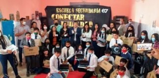 Alumnos de Tinogasta recibieron sus netbooks Sebastian Noblega