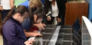 Aporte de la comuna capitalina: APANE recibió equipamiento del Programa Tu Decisión