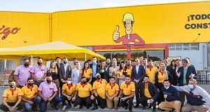 Inauguran comercio de grupo empresarial que tomó 100 trabajadores