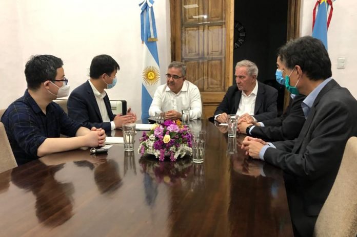 Jalil se reunió con autoridades de PowerChina