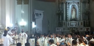 Solemne Misa Crismal en la Catedral