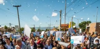 Jalil y Ferraresi entregaron viviendas en el norte de la Capital Fidel Saenz, entrega de viviendas
