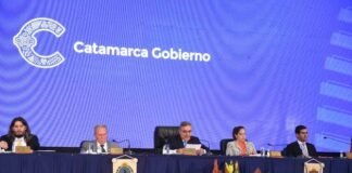 Jalil garantizó sueldos de $ 65 mil para empleados públicos y 170 pases a planta