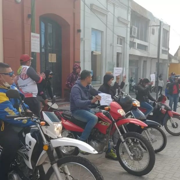 Ahorristas de Stratton Sierra se manifestaron frente al Juzgado Federal pidiendo la detencion de los propietarios