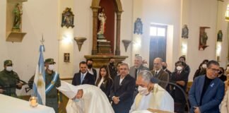 El obispo presidió el Solemne Tedeum en el histórico templo parroquial de Paclín