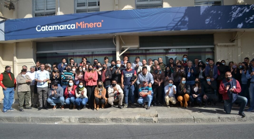 Empleados de Minería se movilizaron por un adicional