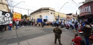 Movimientos sociales se manifestaron frente a Anses en la Capital