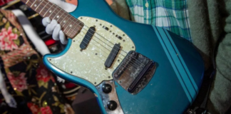 Una guitarra de Kurt Cobain se vendió por 4,5 millones de dólares
