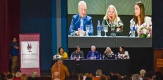 Carrió aludió a Milei y pidió a los jóvenes no “comprarse” el discurso de los libertarios Carrio en Catamarca, Ruben Manzi