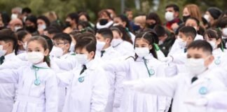 Emotiva promesa a la Bandera de alumnos del Sistema Educativo Municipal