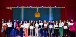 Facultad de Humanidades: entregaron certificados a diplomados en Didácticas de las Lenguas Extranjeras