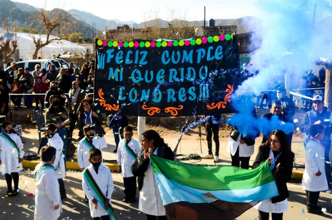 Londres festejó los 364 años de su fundación y el día de su patrono San Juan Bautista