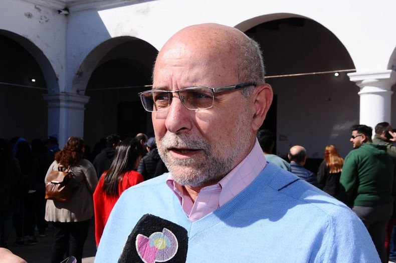 Para Fama, Saadi está analizando competirle la gobernación a Jalil