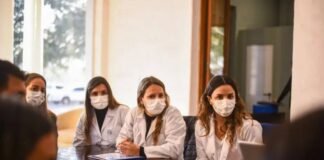 Analizarán mejora salarial para los médicos pediatras