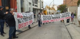Ahorristas se manifestaron frente al Juzgado Federal