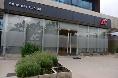 Causa Adhemar en Córdoba : condenaron por encubrimiento al expolicía custodio de Bacchiani