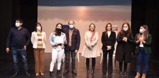 Gustavo Saadi entregó certificados de talleres básicos y cursos de Formación Profesional