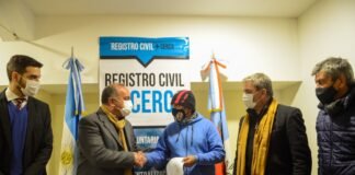 “Hace 44 años que me encontraba indocumentado”