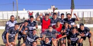 Independiente (C) y Chacarita, primeros semifinalistas