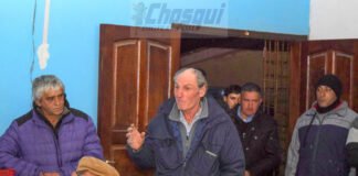 Miraflores se pone de pie en una histórica reunión