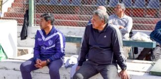 «Palo» Guzmán se despidió de sus jugadores luego de la eliminación con Independiente