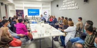 Acuerdan nuevos aumentos para Salud y administración