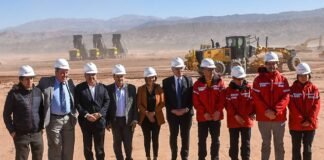 Alberto Fernandez visito el Oeste provincial y emprendimiento minero Raul Jalil, Alberto Fernandez, Roxana Paulon