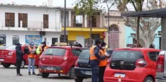 Preocupa la gran cantidad de taxis irregulares en el interior