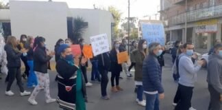 CRISIS EN SALUD: Abrazo simbólico alrededor del Hospital de Niños