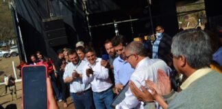 Intendentes peronistas junto a Luis Barrionuevo