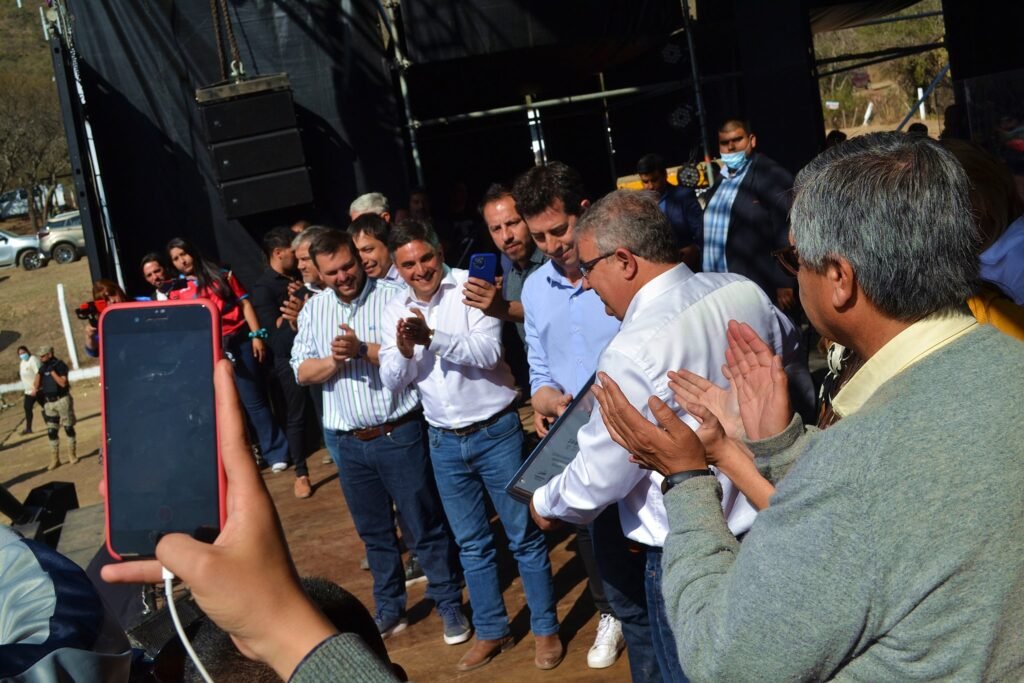 Intendentes peronistas junto a Luis Barrionuevo