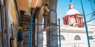 Jalil recorrió los avances en la obra en ex Casa de Gobierno