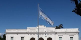 Nomina oficial pase a Planta Permanente con 10 años de servicio