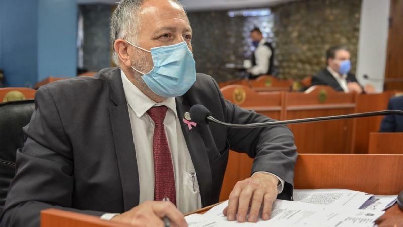 Solá Jais dejó su lugar en Camyen y volvió al Senado