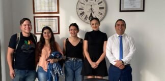 Estudiantes de Derecho en Competencia Interuniversitaria