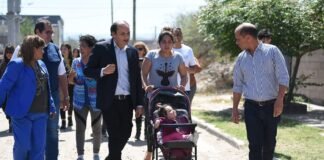 Gustavo inauguró las obras de aguas y cloacas