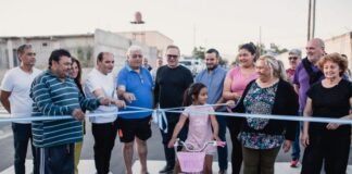 Inauguración de asfalto en el Barrio 48 Viviendas Norte