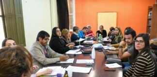 Incertidumbre docente ante la carga horaria y el sueldo que percibirán