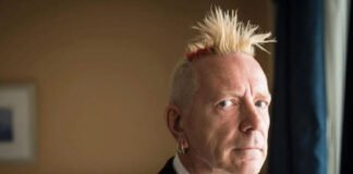 John Lydon acusa a los demás Sex Pistols de aprovecharse de la muerte de la reina