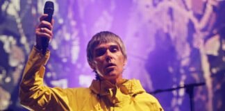 Los fans de Ian Brown están enojados